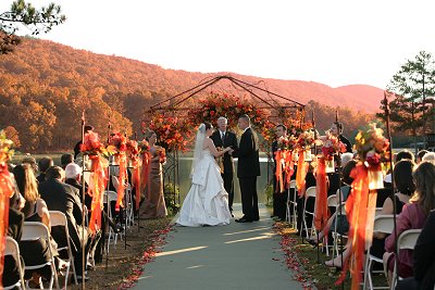 Exchange of Vows in the Backdrop of Fall Colors